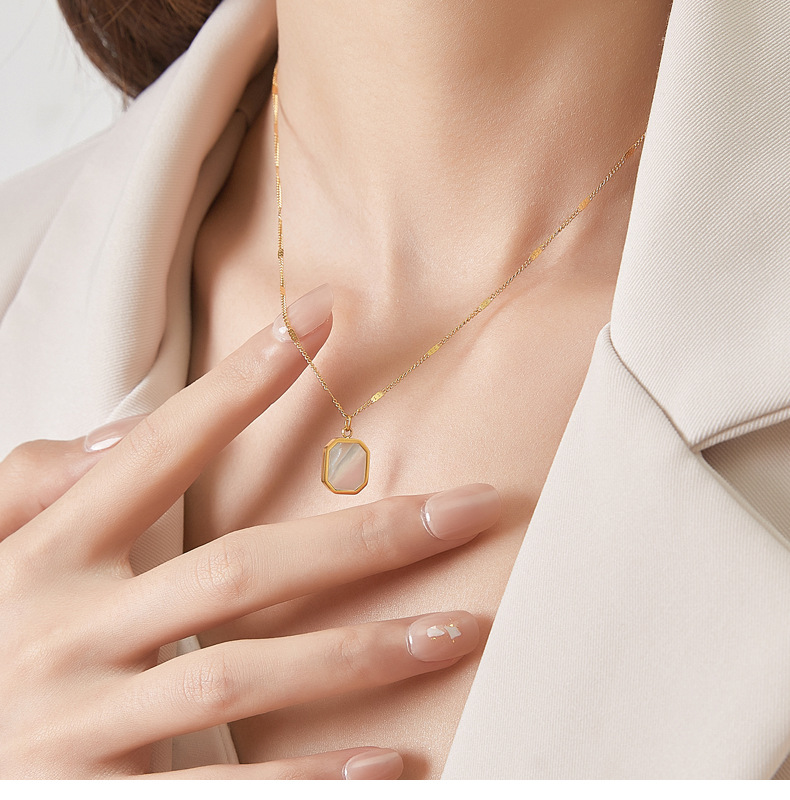 Simple Style Geometric Titanium Steel Plating Shell Pendant Necklace 1 Piece