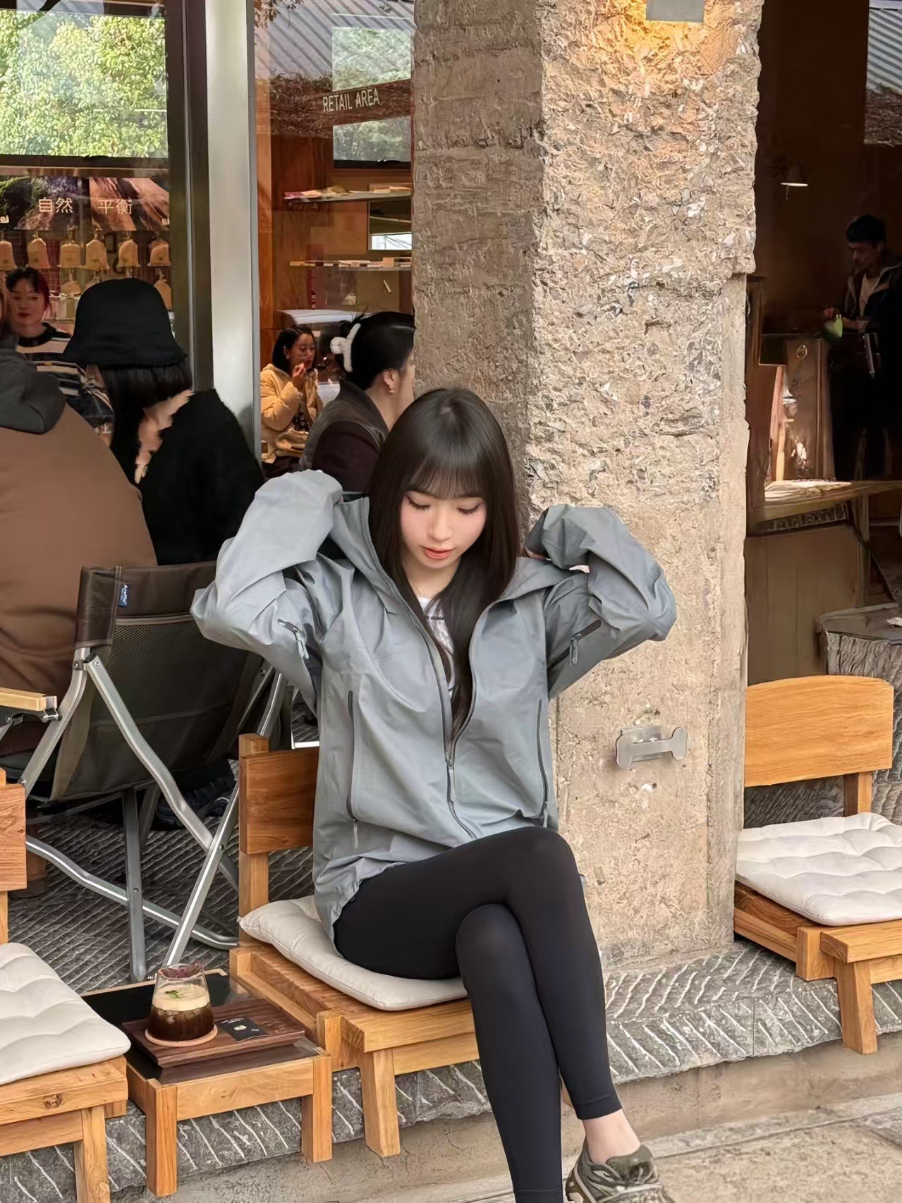 Selección de la familia de pájaros Beta SL serie de cáscara dura para hombres y mujeres al aire libre ocio impermeable a prueba de viento de goma de derramamiento completo traje de asalto