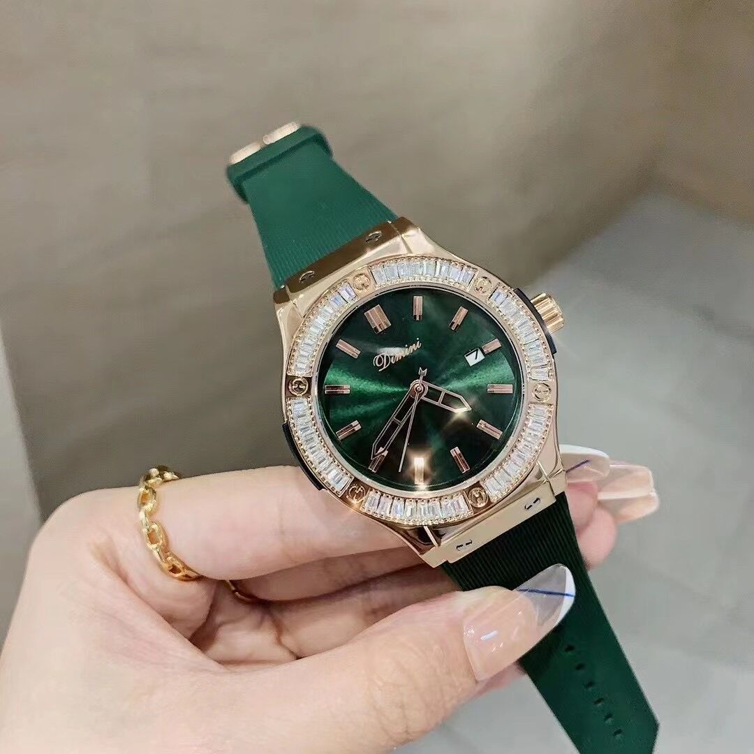 Timini Domineering Personality Silicone Strap Sports Chronograph Running Seconds Large Dial Women's Watch With Diamonds_voghion.com