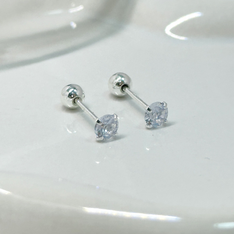 24-hour Sleep Earrings – These Hypoallergenic Sleep Studs Stay Gentle Day And Night. Smooth Titanium Flat Backs Mean No Pressure, Perfect For Healing_voghion.com