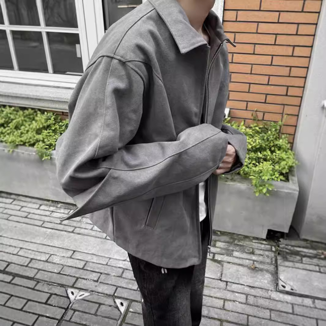 Nuovo top imbottito per uomo con un design di nicchia, caratterizzato da una giacca con spalle dritte e una giacca da cavaliere cool in stile street_voghion.com