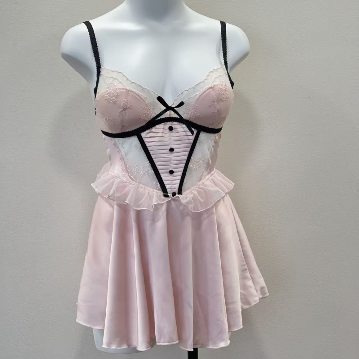 Sexy Sleepwear for Women 2025 New Ice Silk Pure Desire Style with Chest Pad High-End Spring and Autumn Camisole Nightdress