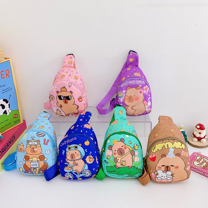 Bolsos de pecho de dibujos animados japoneses para niños y niñas adorables capibara mochila infantil 2025 nuevo tipo de bolsos de impresión para niños