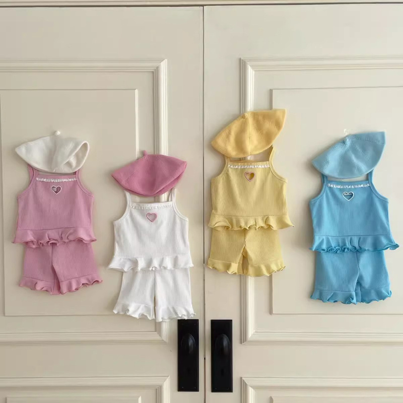 2026 Summer New Korean Style Girls' Thin Cotton Cute Colorful Suspender T-Shirt and Flared Pants Set, Comfortable and Versatile