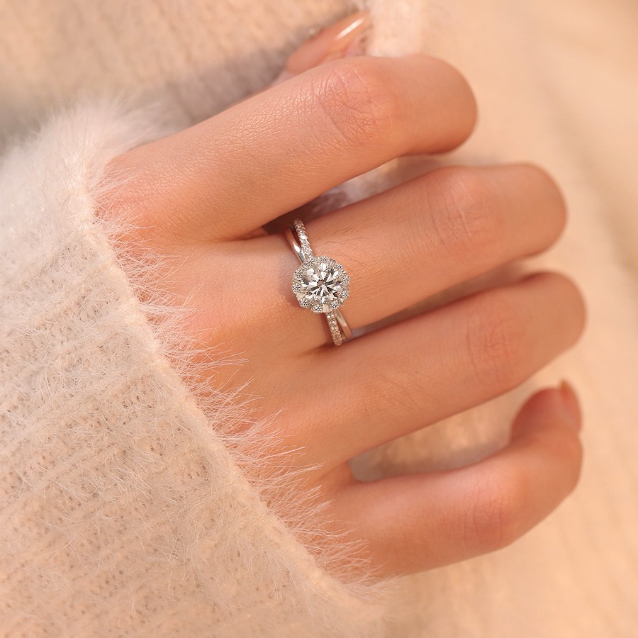 Chuxue Moissanite Diamond Ring 50 Points Couple Engagement Wedding Artificial Diamond Female Ring Live Wedding Props