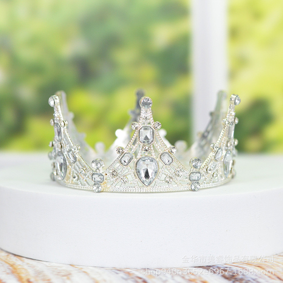 Ventas calientes de corona de cumpleaños de la reina torta decoración horneado adornos de perlas redondas flores de novia corona al por mayor