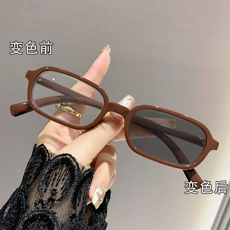 Miopía transfronteriza sensible a la luz y decolor de alta definición, gafas de impresión de marco pequeño, gafas de lujo anti-luz azul para miopía