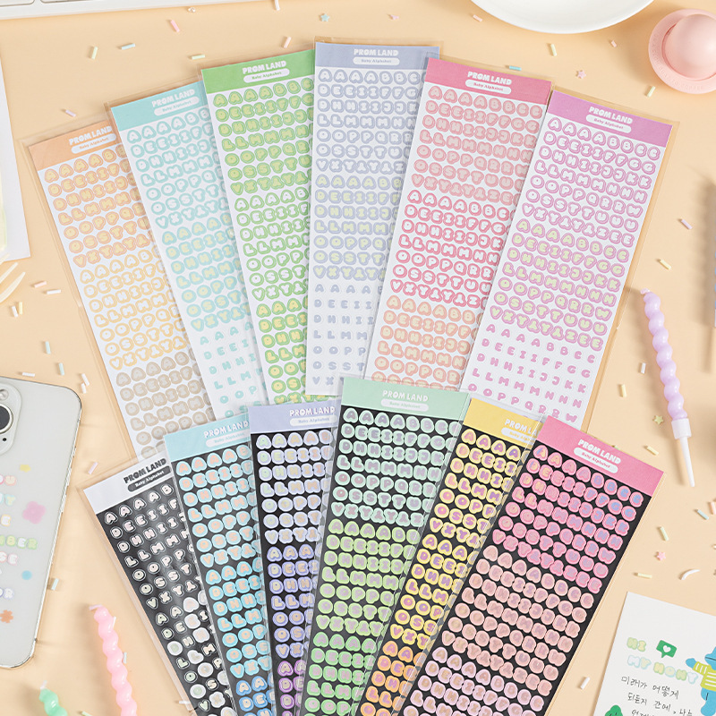 Cartoon color láser pequeño cuerpo redondo pegatinas de letras color caramelo inglés mayúscula adhesivo diy cuenta de mano pegatinas de tarjeta