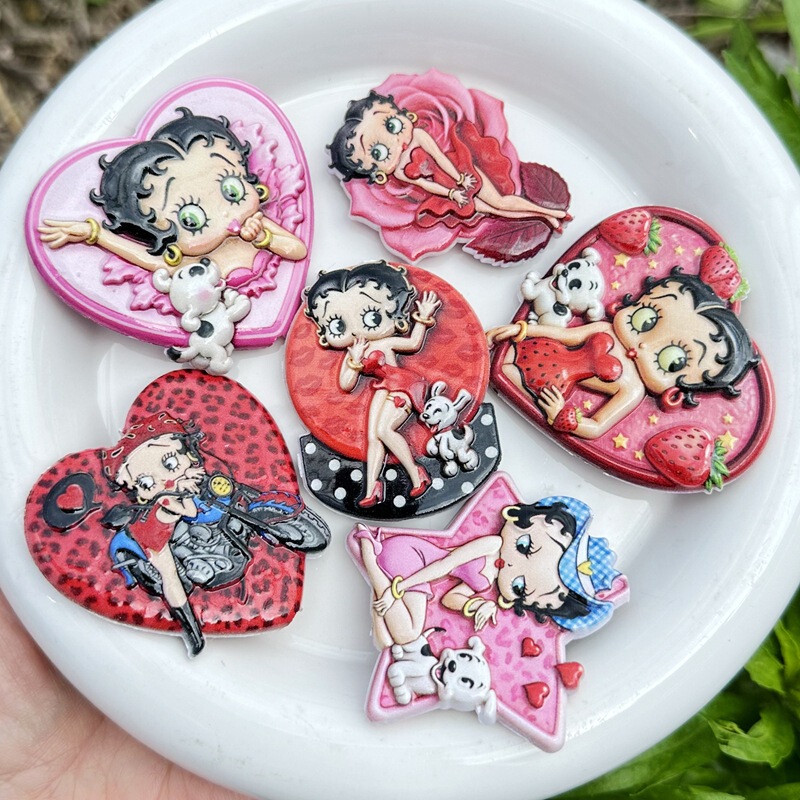 45mm Double-Sided Printed Miss Betty Through-Hole Beading Accessories Phone Chain Bag Pendant DIY Handmade Jewelry Loose Beads 45mm Double-Sided Printed Miss Betty Through-Hole Beading Accessories Phone Chain Bag Pendant DIY Handmade Jewelry Loose Beads
