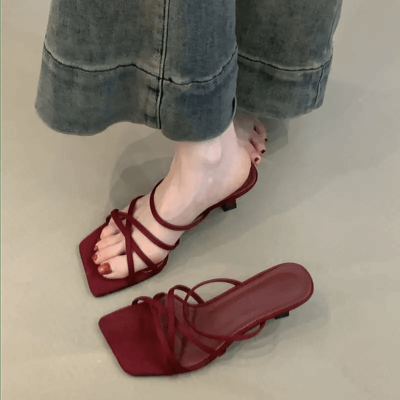 Beautiful New French High-Heeled Sandals 2025 Summer Red Thin Strap Roman Open-Toe Stiletto Sandals