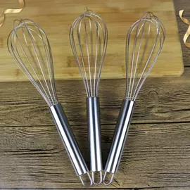 手动打蛋器;面包刀;烘焙刮刀