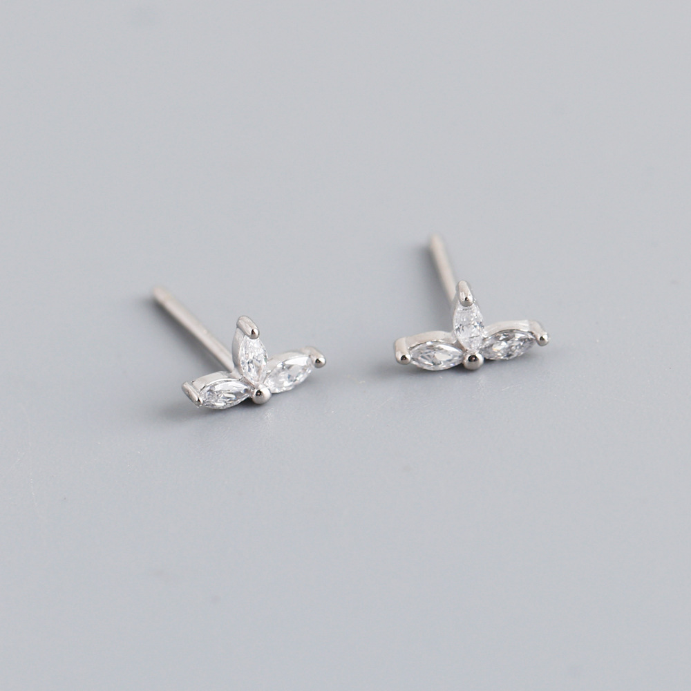 Fashion Geometric Sterling Silver Inlay Zircon Ear Studs 1 Pair display picture 4