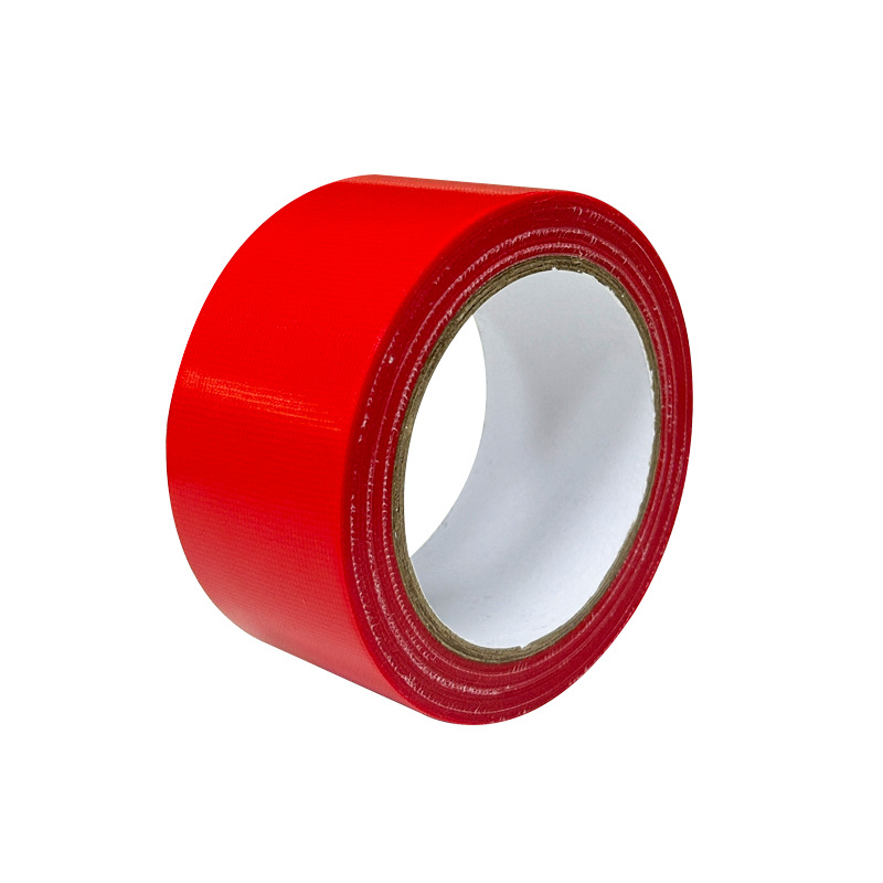 Los fabricantes venden al por mayor cinta a base de tela de un solo lado color 50 m película de mantillo adhesiva fuerte sin dejar marcas alfombra a prueba de viento cinta a base de tela