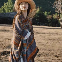 云南川西新疆旅游民族风披肩女外搭大西北旅游拍照氛围感披风斗篷