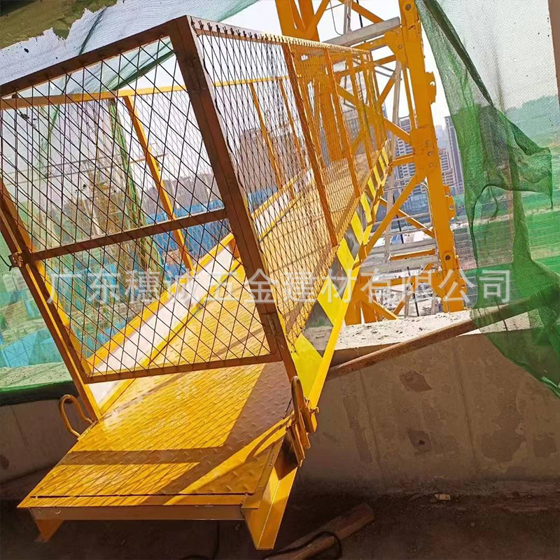 塔吊空中走道施工高空通道平台桥梁施工作业拼装式塔吊防攀爬厂家