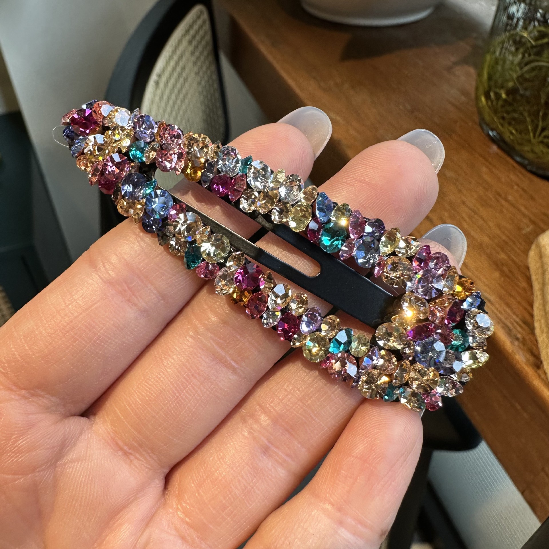 18g Weight Hair Clip Hair Accessories Type 1 Piece Quantity Daily, Street Occasion Artificial Crystal Material Solid Color Pattern All Seasons Season Women's Gender Elegant, Shiny Style Elegant Shiny Women's Solid Color Artificial Crystal Hair Clip 18