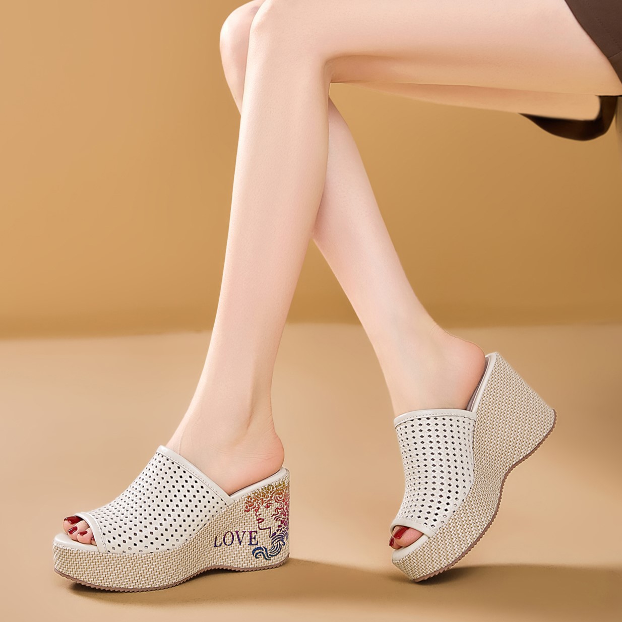 Sandal nữ quai ngang đế xuồng bện rơm, gót cao 5 cm, mũi hở thoáng khí — màu be, màu đen chi tiết 5