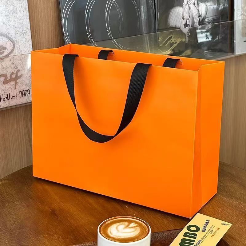 tienda de ropa bolsas de mano personalizadas de alto nivel lujo ligero estilo salón de belleza tienda de ropa de mujer bolsas de regalo bolsas de papel personalizadas logotipo impreso
