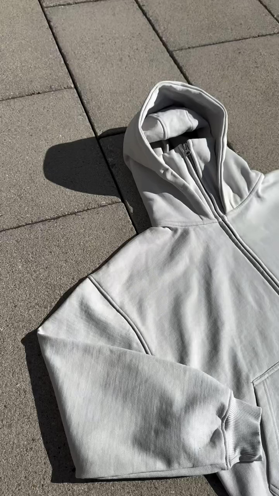 2025 tendencia estadounidense color sólido cuello alto otoño e invierno marca de moda personalidad sudadera con capucha simple cárdigan suéter traje hombres y mujeres