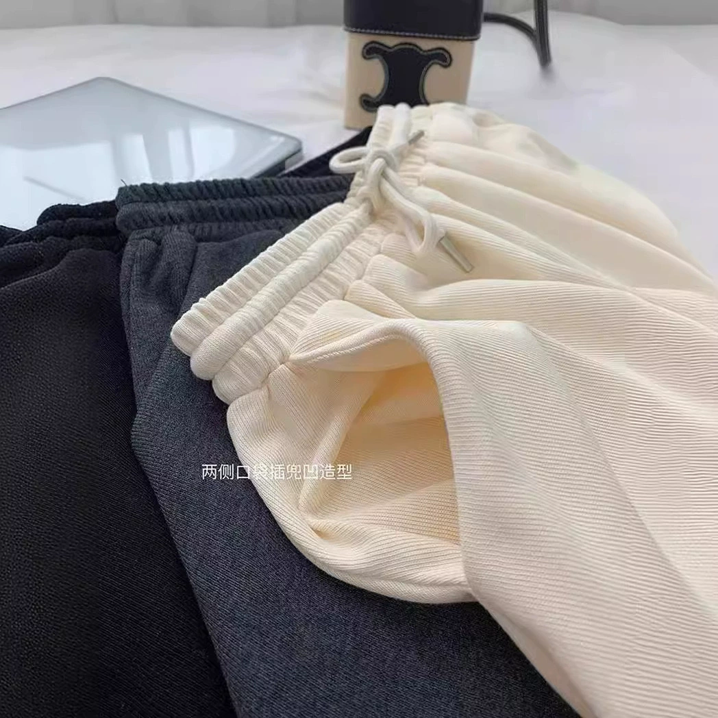 [Translation not provided for brand names and potential trademark?]