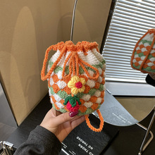 �ɐ�ë��ᘿ�С����2025�¿�ɭϵ������Ů�ٴ�μ��б��ˮͰ����