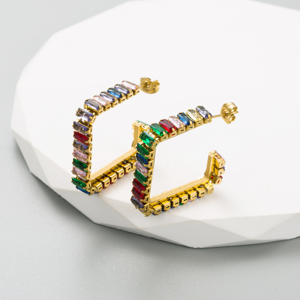 Retro C Shape Titanium Steel Rhinestones Ear Studs 1 Pair