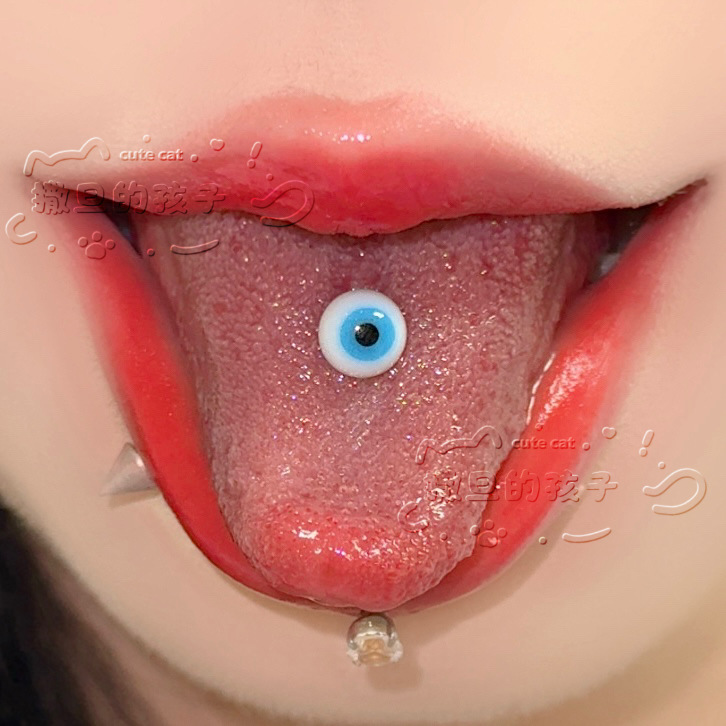 Pointed labret stud close-up product detail