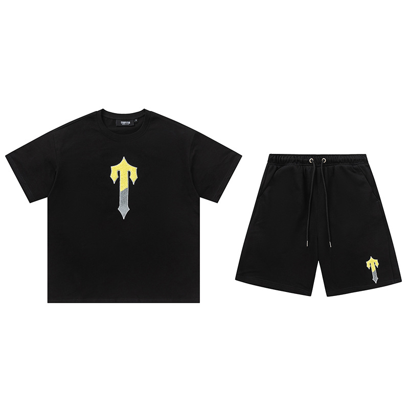 734 traje amarillo gris