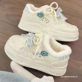 奶fufu厚底小白鞋女可爱加绒百搭休闲运动板鞋2025新款棉鞋子