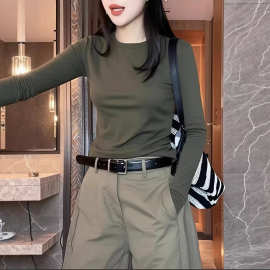 橄榄绿正肩长袖t恤女春秋新款修身内搭打底衫巨好看的长袖上衣