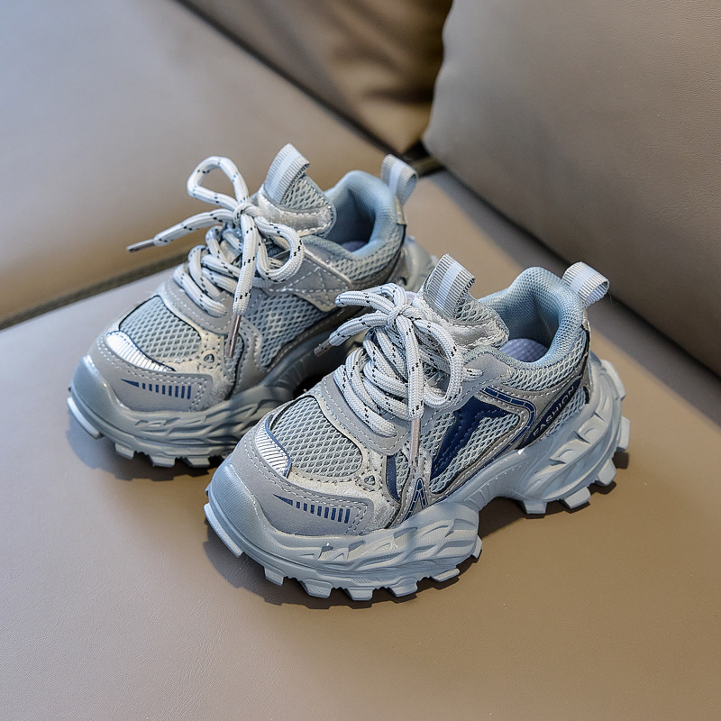 Zapatos deportivos para niños 2026 primavera y otoño nuevos niños y niñas neumáticos transpirables zapatos para padres zapatos de estudiantes zapatos deportivos ecológicos
