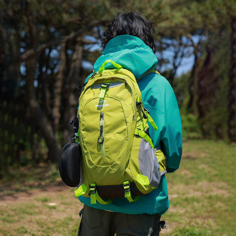 户外男女大容量登山背包旅游爬山轻便专业徒步运动旅行双肩包简约|undefined