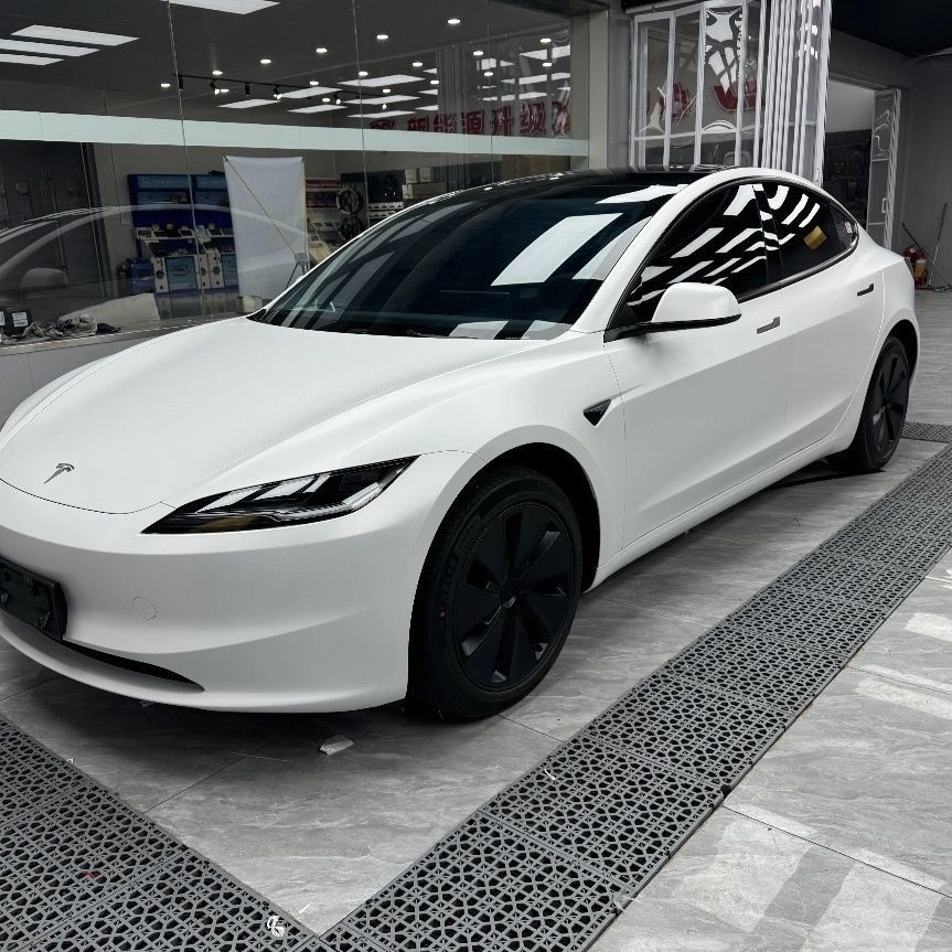 PET matte ceramic white car wrap film, full-body application for electric motorcycles, drop shipping available, protective film for touch-up