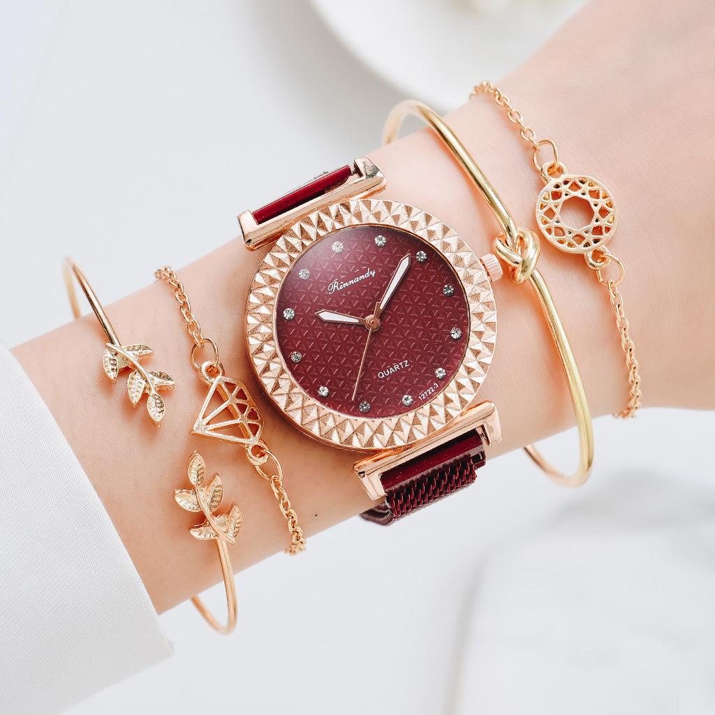 Casual Geometric Magnet Buckle Quartz Women's Watches display picture 14