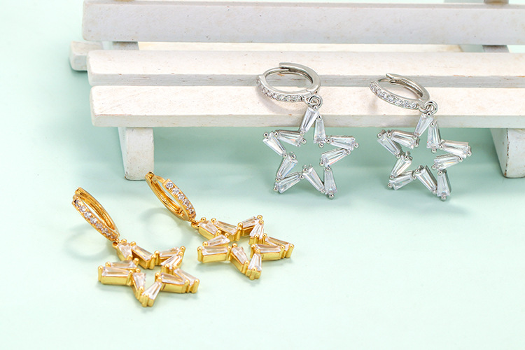 Retro Five-pointed Star Hollow Earrings Wholesale Nihaojewelry display picture 4