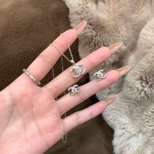 925���y�pC��Ů����r�К��|С���L�p���i���һ����Īɣʯ����