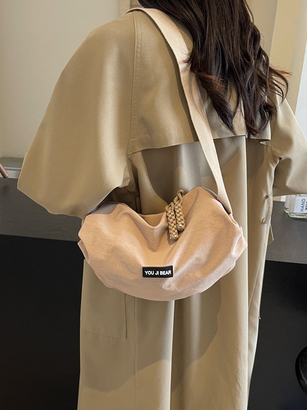 Nuevo bolso de hombro casual ligero de tela Oxford de gran capacidad simple y moderno, bolso de mensajero portátil al aire libre de moda