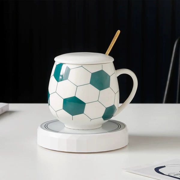 Football tea cup, green gift box, keeps constant temperature