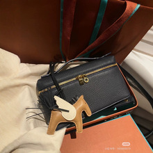 ԭ�SƤLP19а��^��ţƤgigiͬ����Ӱ��μ�����б�滯�y����Ů