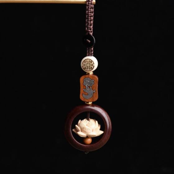 Car Lotus Keychain Handmade Rosewood Beads Keychain Pendant Personalized Creative Men's and Women's Bags