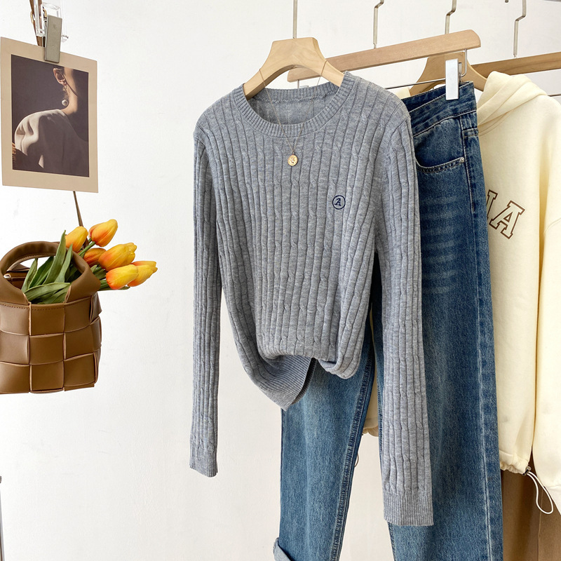Special Offer with Free Shipping, No Returns or Exchanges, Round Neck Cable Knit Long-Sleeve Sweater with Embroidered Letters, Soft Top 8198 Special Offer with Free Shipping, No Returns or Exchanges, Round Neck Cable Knit Long-Sleeve Sweater with Embroidered Letters, Soft Top 8198