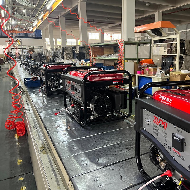 Generador de gasolina 10kW pequeño grupo electrógeno doméstico al aire libre 3 / 5 / 7 / 8kw monofásico 220V trifásico 380