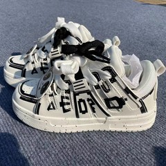 2023 New Thick Sole Shoes Black and White Bread Panda Student Universal Couple Casual Retro Instagram Trendy Sports Shoes