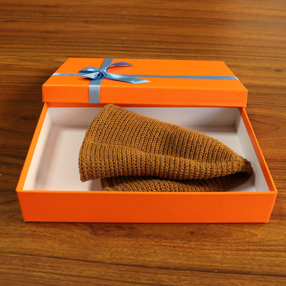 Caja cuadrada Tiandi caja de regalo de cumpleaños de alta gama con lazo, caja de embalaje de regalo de mano al por mayor