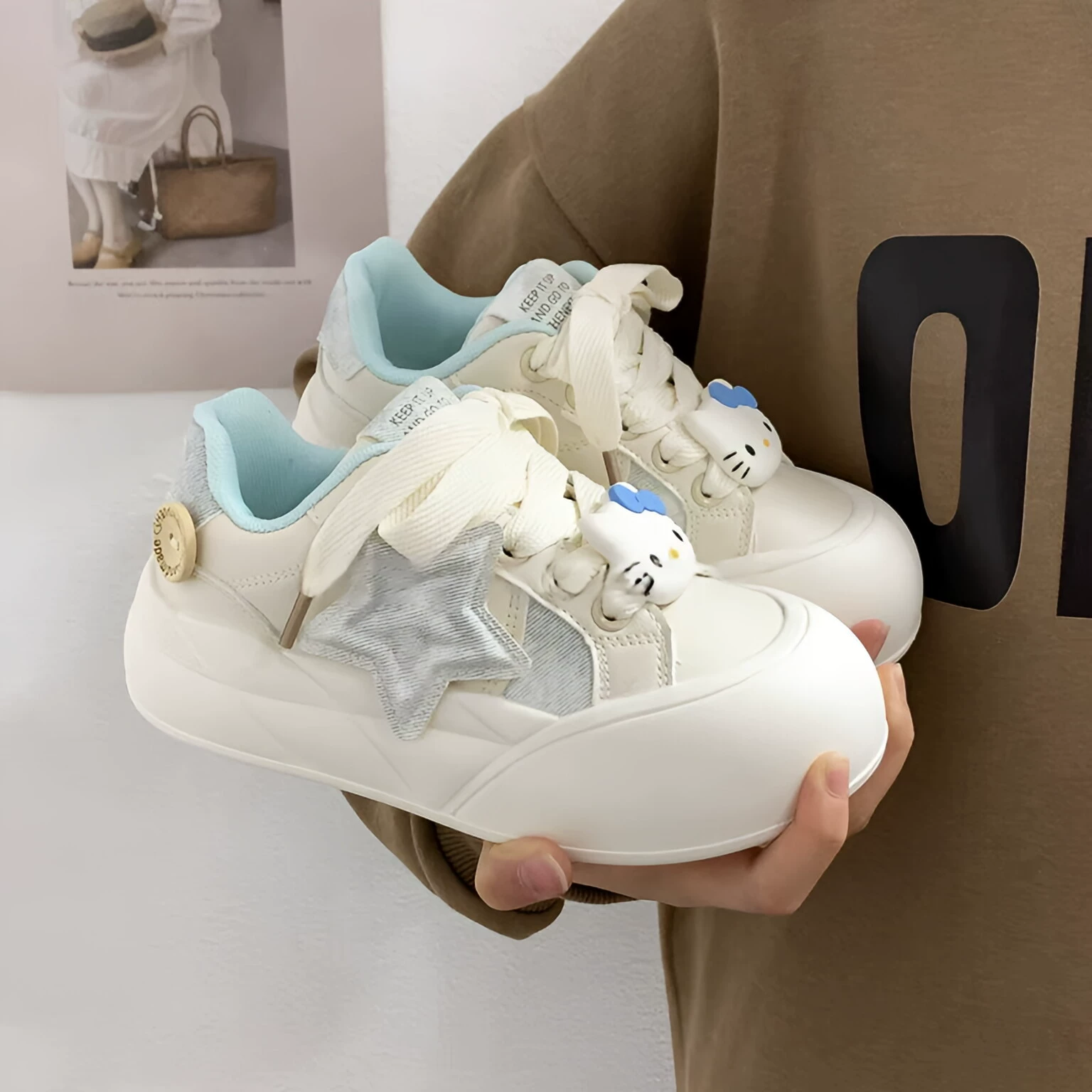 Туфли на толстой подошве женские 2024 новые маленькие белые туфли