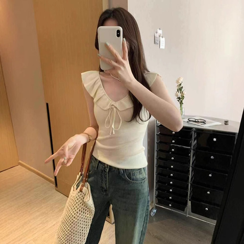 French-inspired soft-look off-shoulder top for women, 2025 summer—unique design with ruffled edges, versatile two-way knit sweater