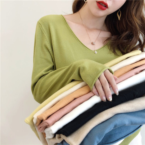 Women's thin V-neck knit sweater for layering, loose and versatile, large size base top