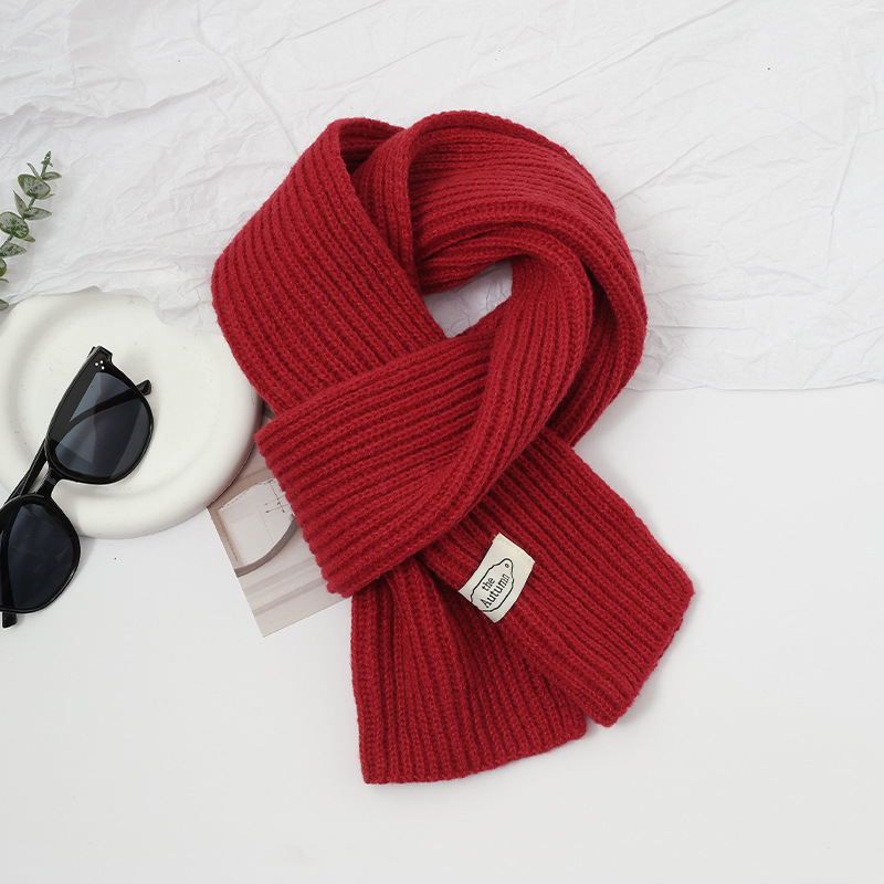 Bufandas para mujeres de alta calidad 2024 otoño y invierno nuevo estilo versátil coreano color sólido engrosado calentamiento lana bufandas de punto cuello