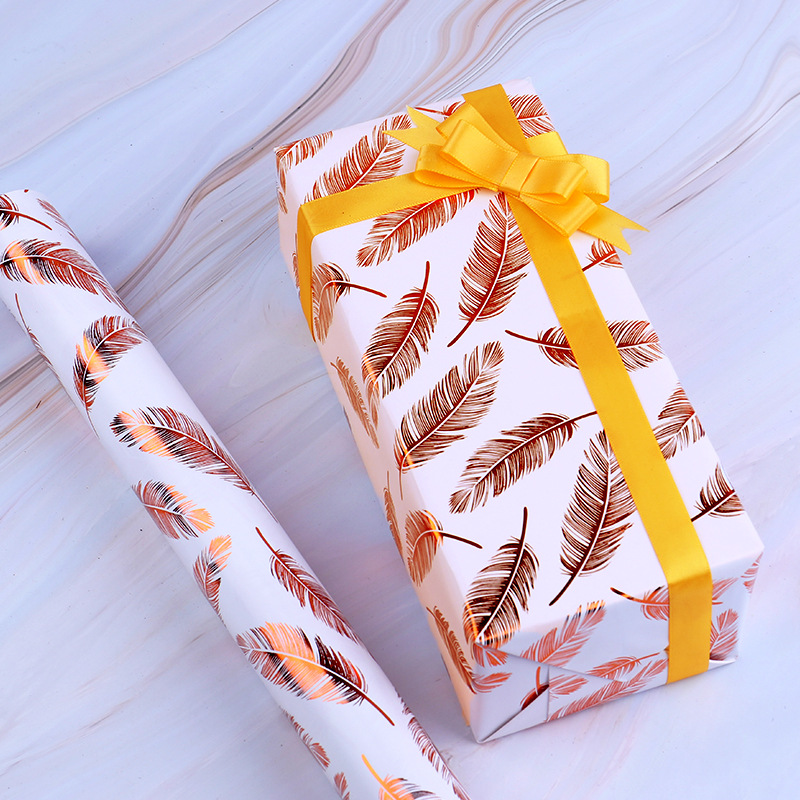 Colorido dorado recubierto de papel de regalo de vacaciones papel de regalo fábrica al por mayor pluma cumpleaños Día de San Valentín papel de regalo