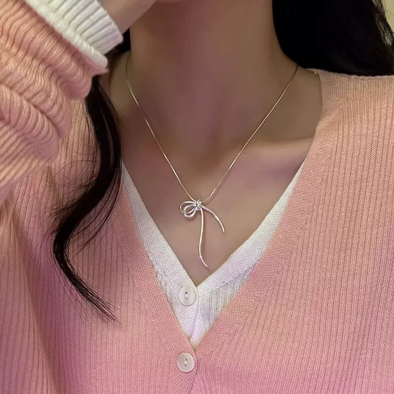 银色新中式线条打结蝴蝶结项链女ins轻奢小众锁骨链礼物送女生